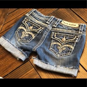 ROCK REVIVAL Jenna Denim Cut-Off Shorts